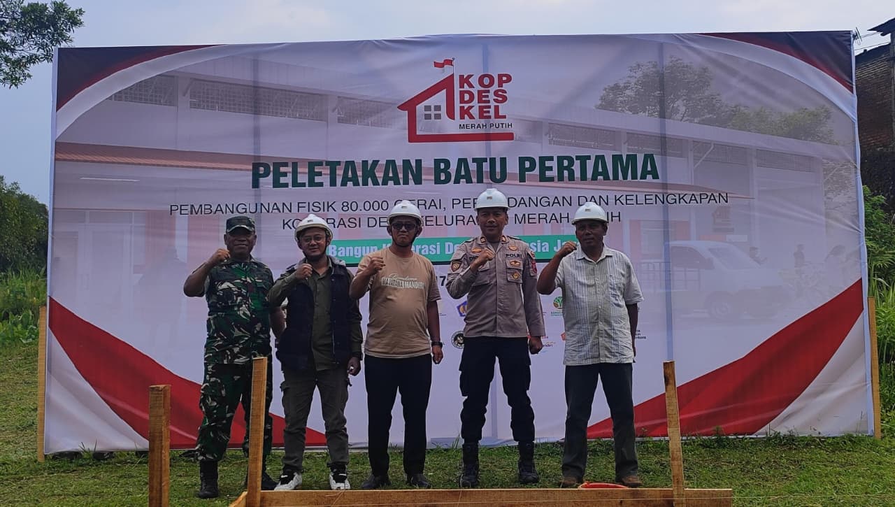 camat-mojotengah-letakkan-batu-pertama-pembangunan-koperasi-desa-merah-putih-di-candirejo