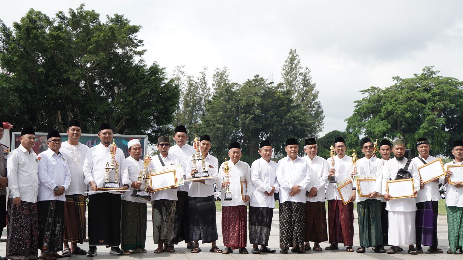 masjid-darrusalam-kalibeber-juara-1-lomba-masjid-mewakili-kecamatan-mojotengah