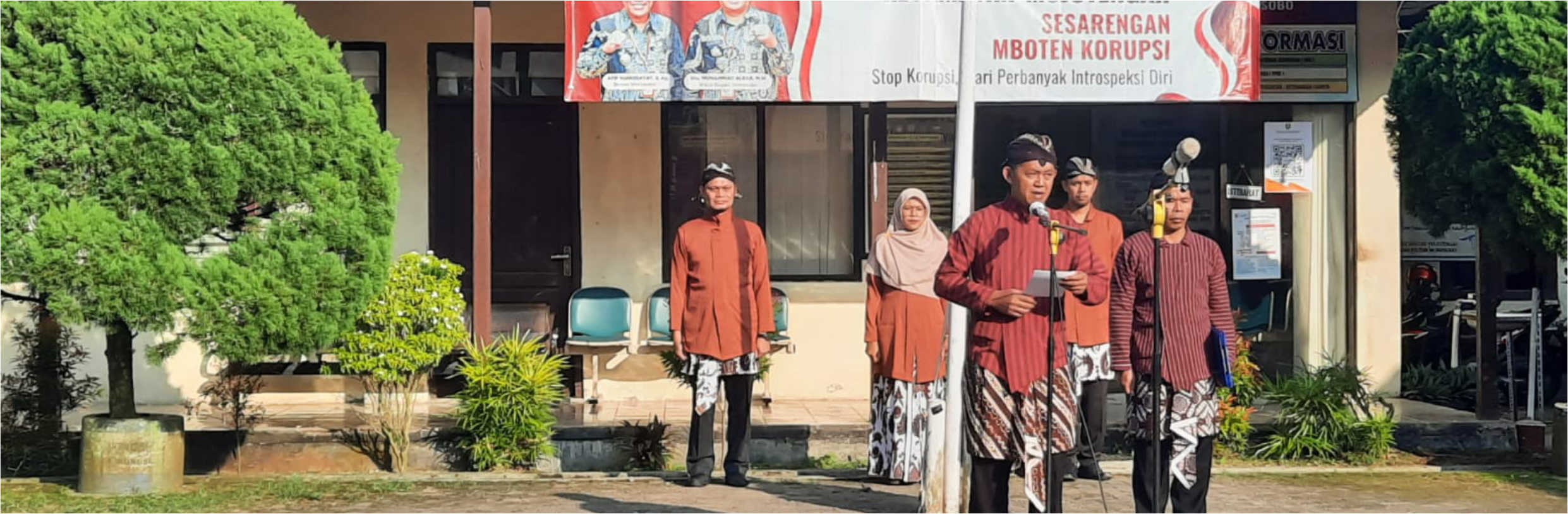 peringatan-upacara-hari-lahir-pancasila-tahun-2024-di-kecamatan-mojotengah